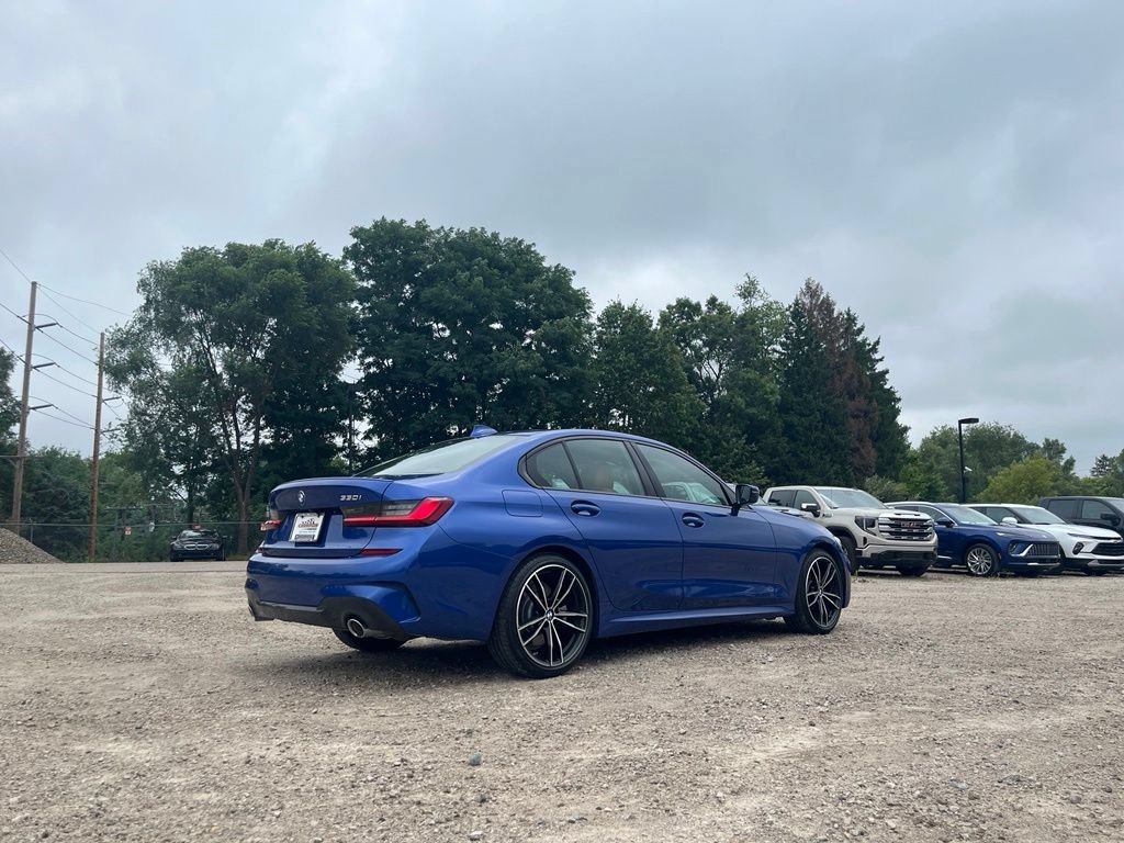 Used 2022 Portimao Blue Met BMW 330i xDrive image 7