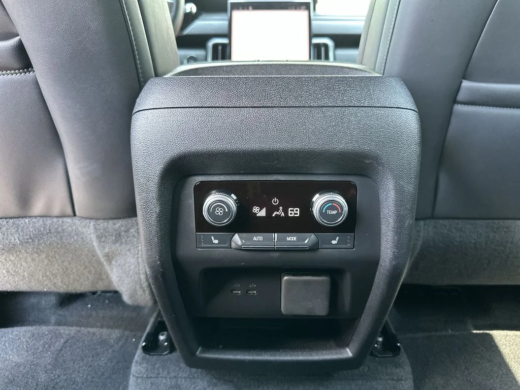 Certified Used 2024 Sterling Metallic GMC FWD Elevation image 21