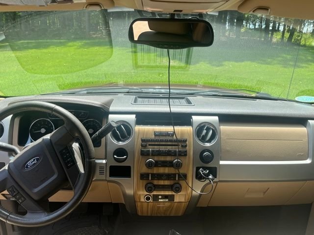 Used 2011 Bronze Metallic Ford Lariat image 15