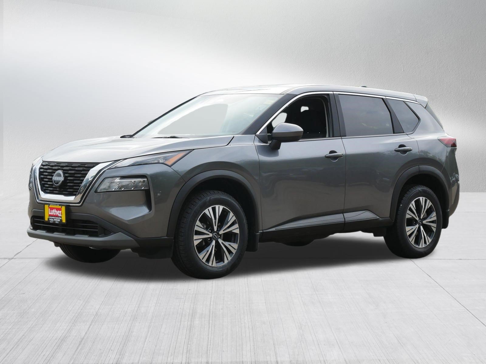Certified Used 2023 Gun Metallic Nissan SV image 3