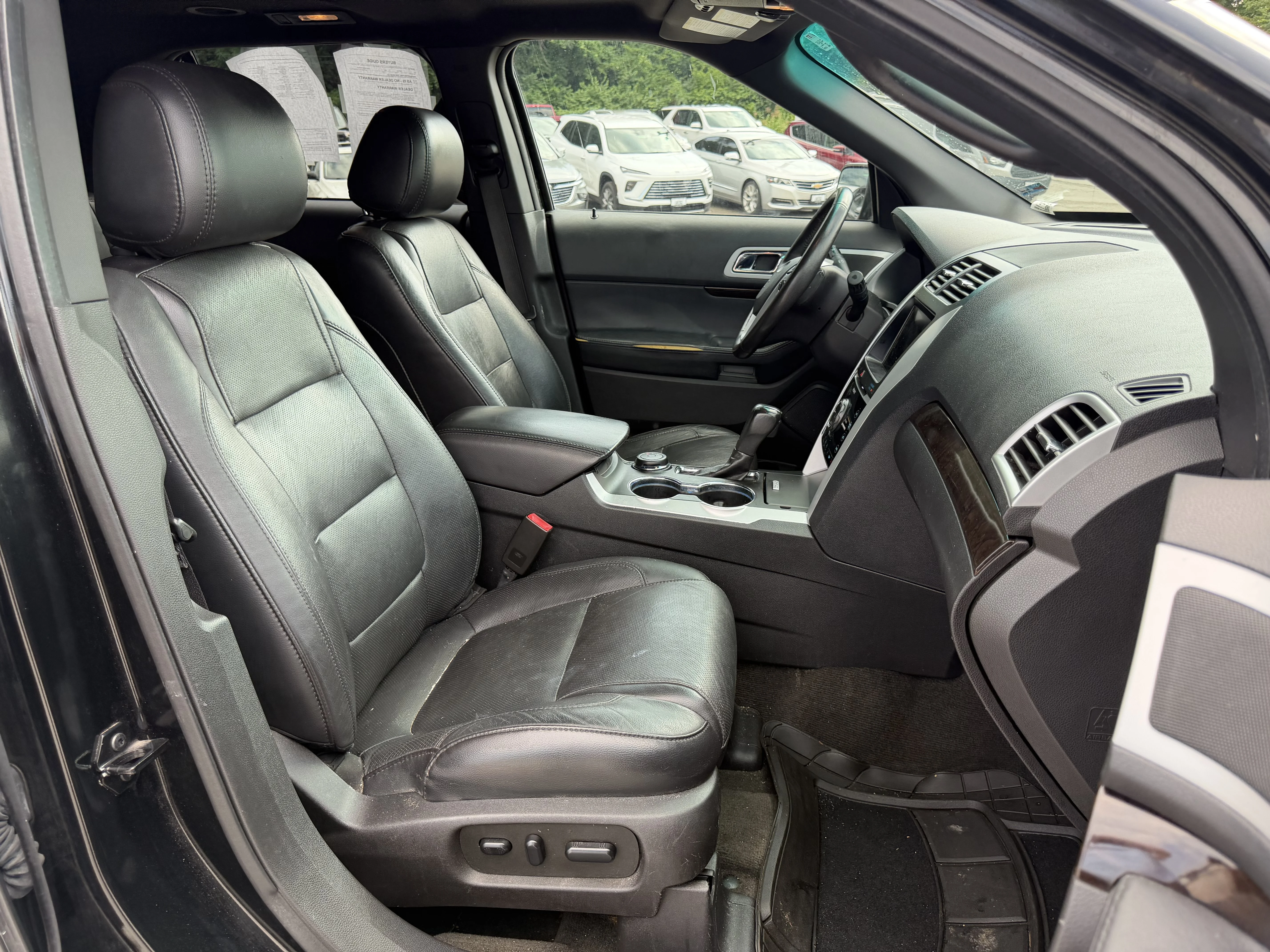 Used 2015 Tuxedo Black Metallic Ford Limited image 11