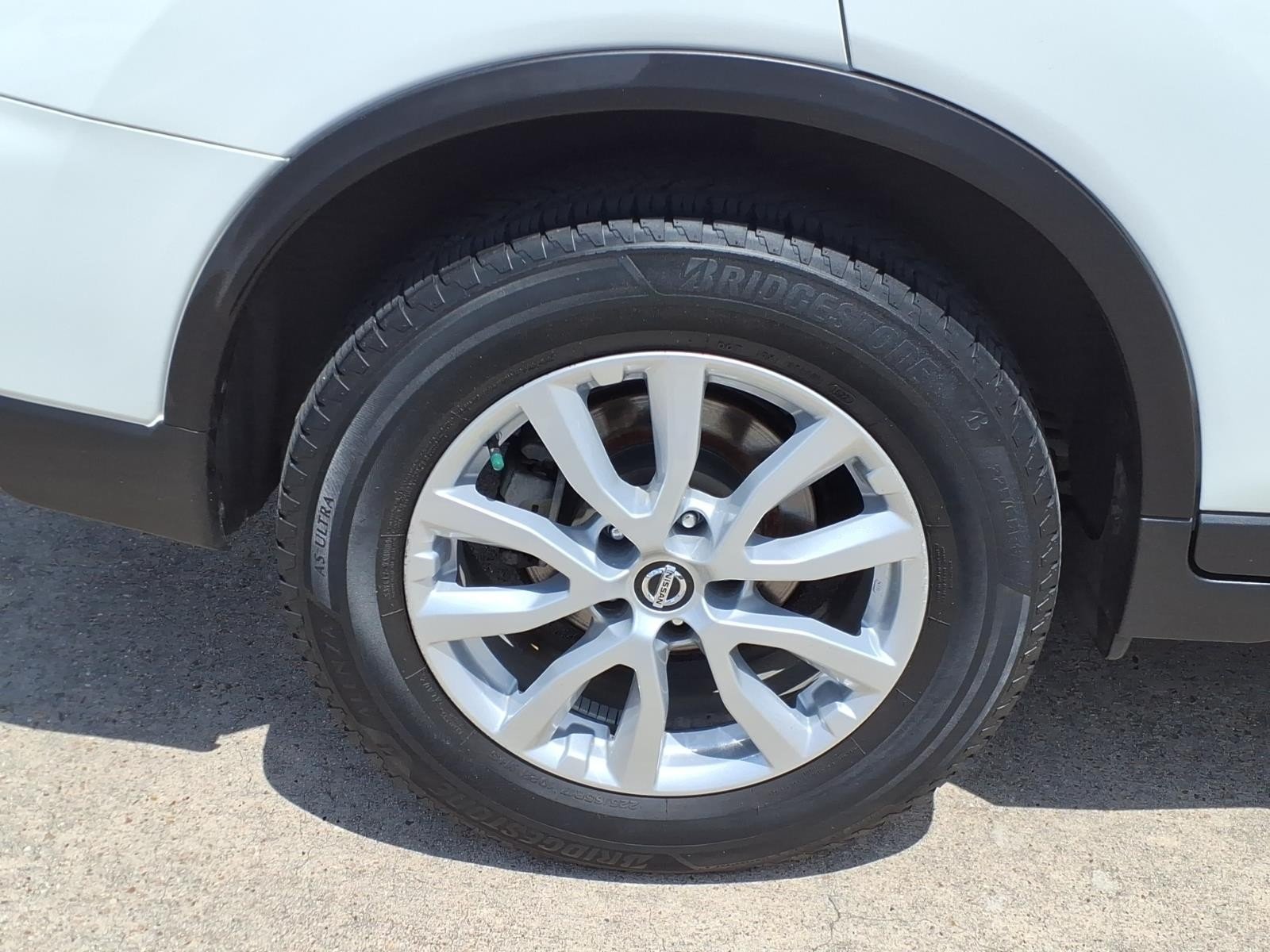 2019 Nissan Rogue SV White at Ron Craft Chevrolet Cadillac