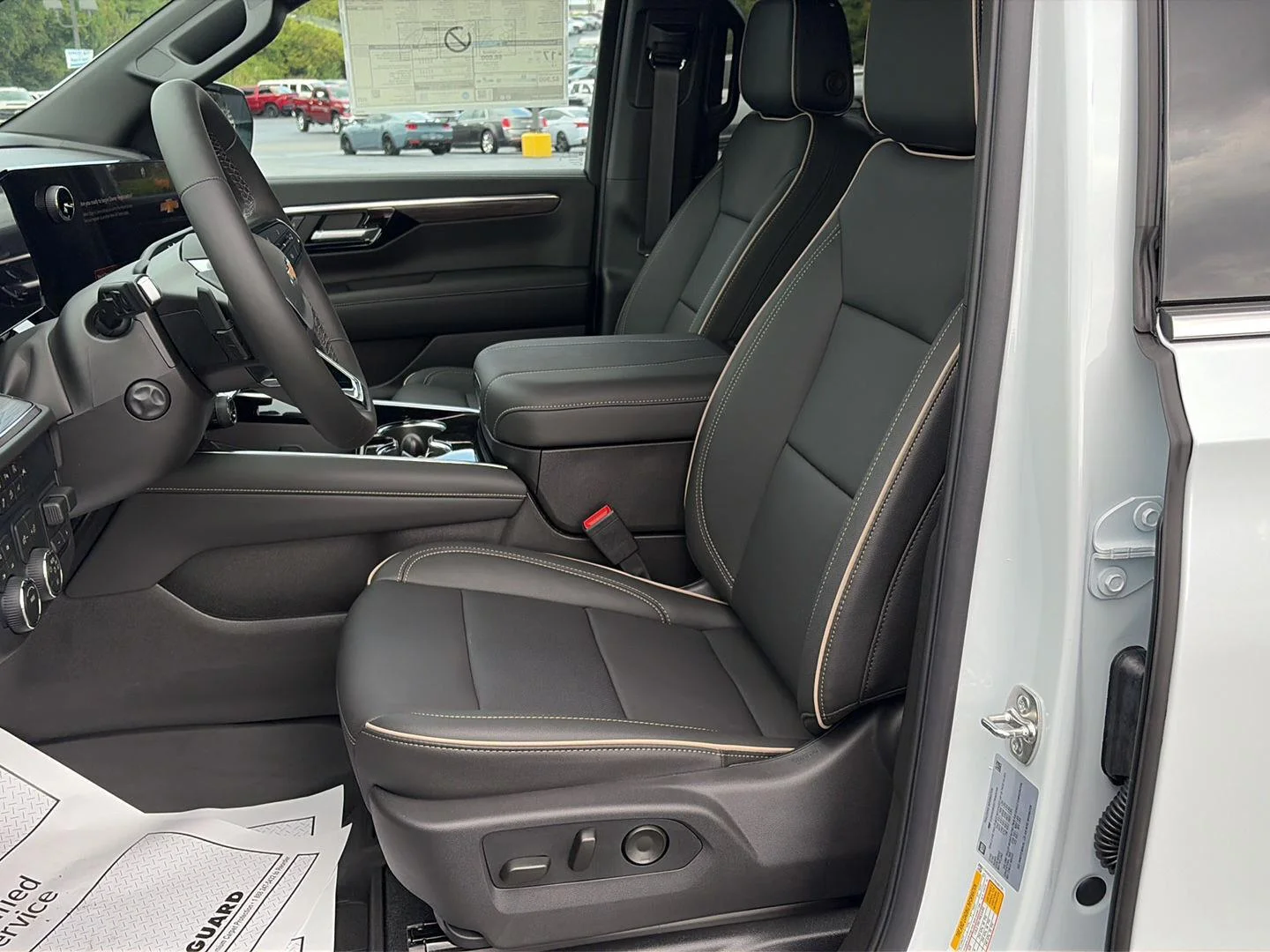 2026 Chevrolet Tahoe Premier - Photo 12