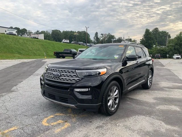 Used 2022 Black Ford Limited image 4