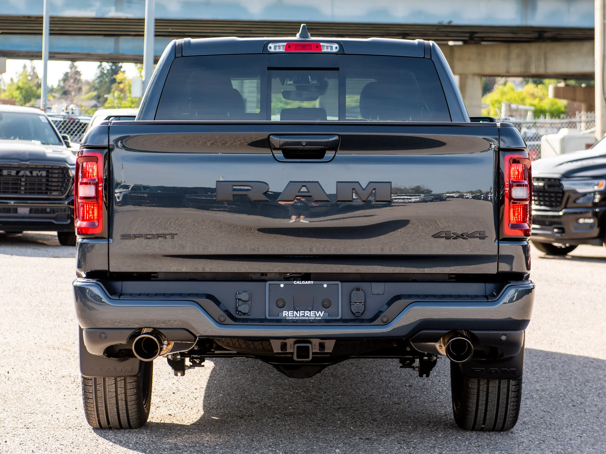 New 2026 Blue RAM Sport* Crew Cab 4x4, 3.92 Rear Axle, 22 Inch Wheels, Heated Seats/Wheel image 5