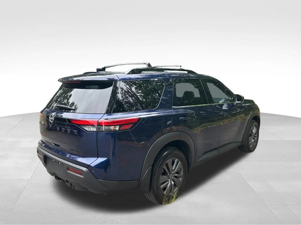 Used 2023 Blue Nissan SV image 5