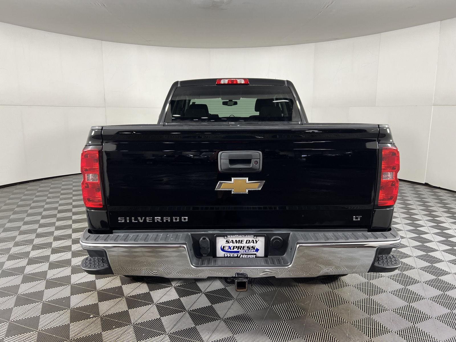 Used 2017 BLACK Chevrolet LT image 22