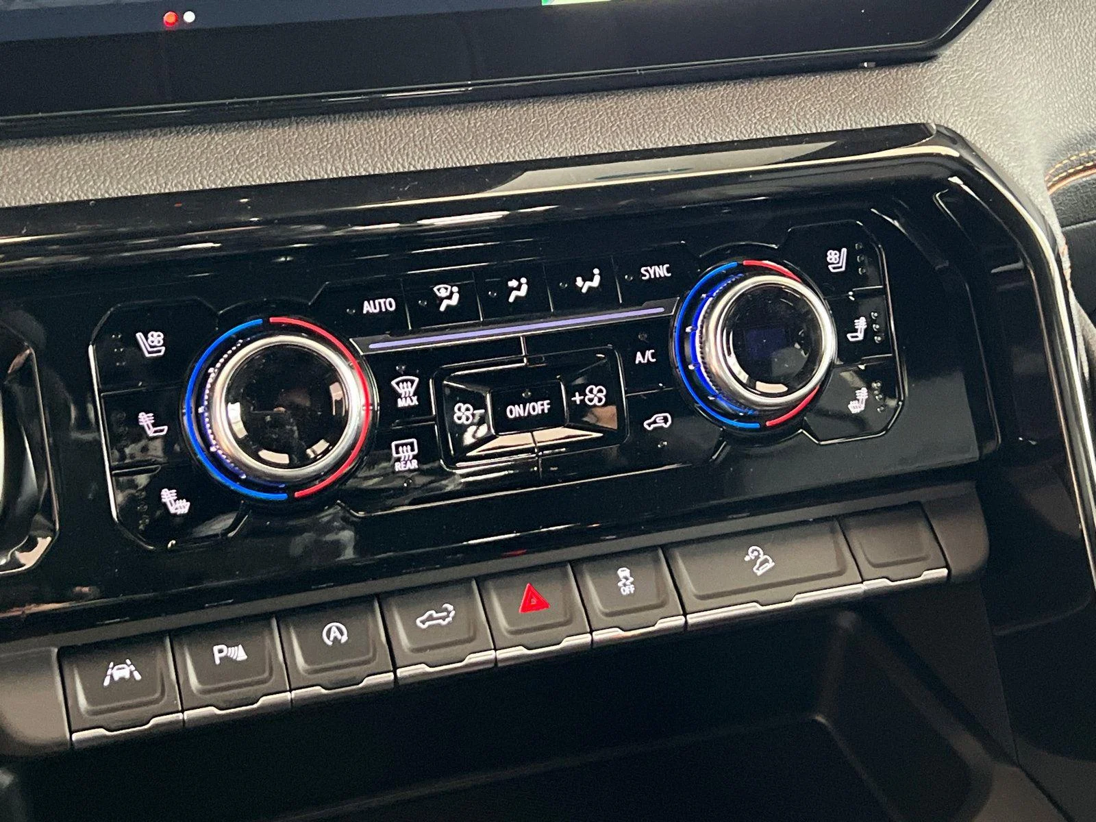 2026 GMC Sierra 1500 AT4 - Photo 22