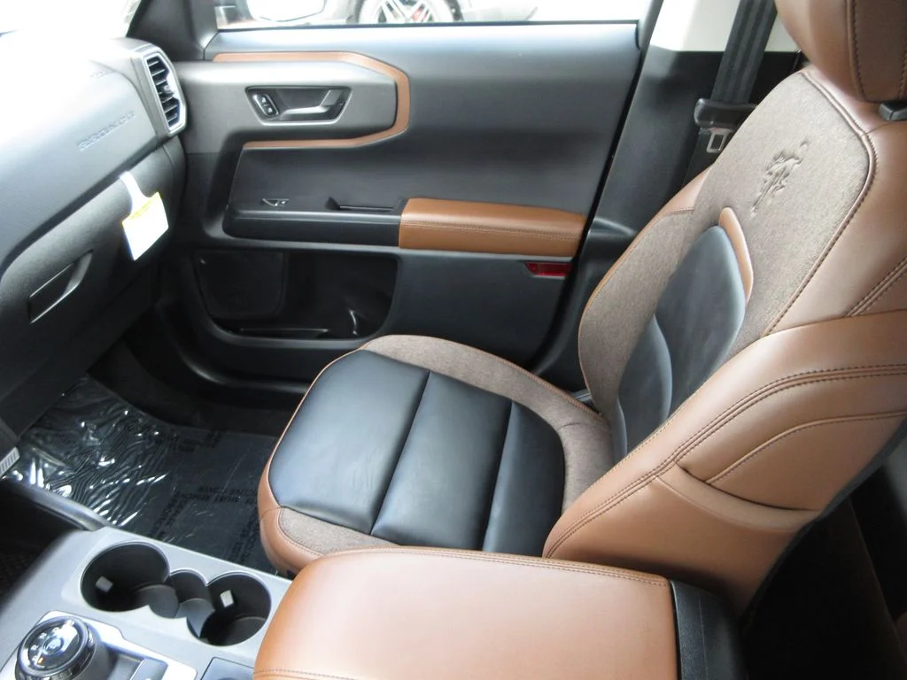 New 2026 Carbonized Gray Metallic Ford Outer Banks image 22