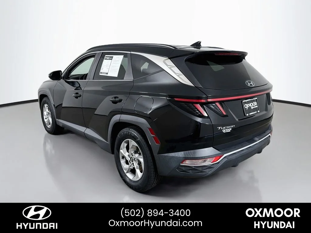Used 2022 Phantom Black Hyundai SEL image 5