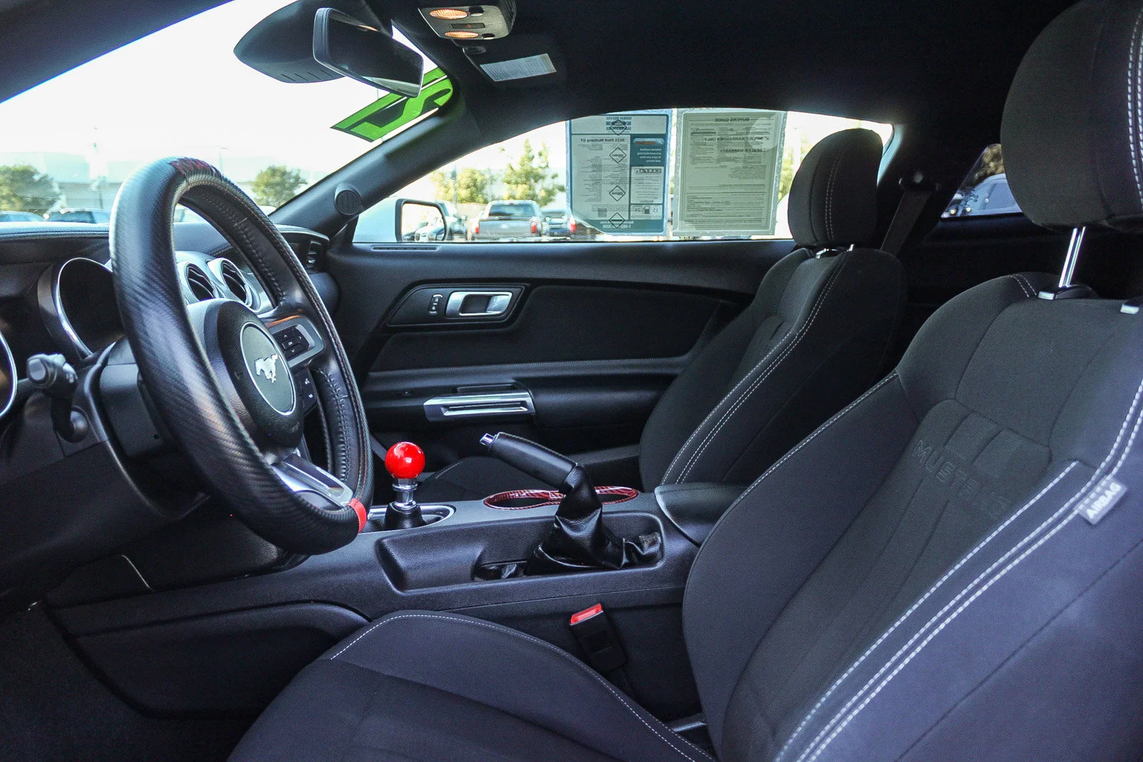 Used 2021 Oxford White Ford GT image 23