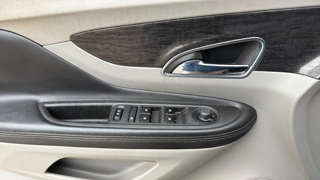 Used 2013 Ruby Red Buick Leather image 18