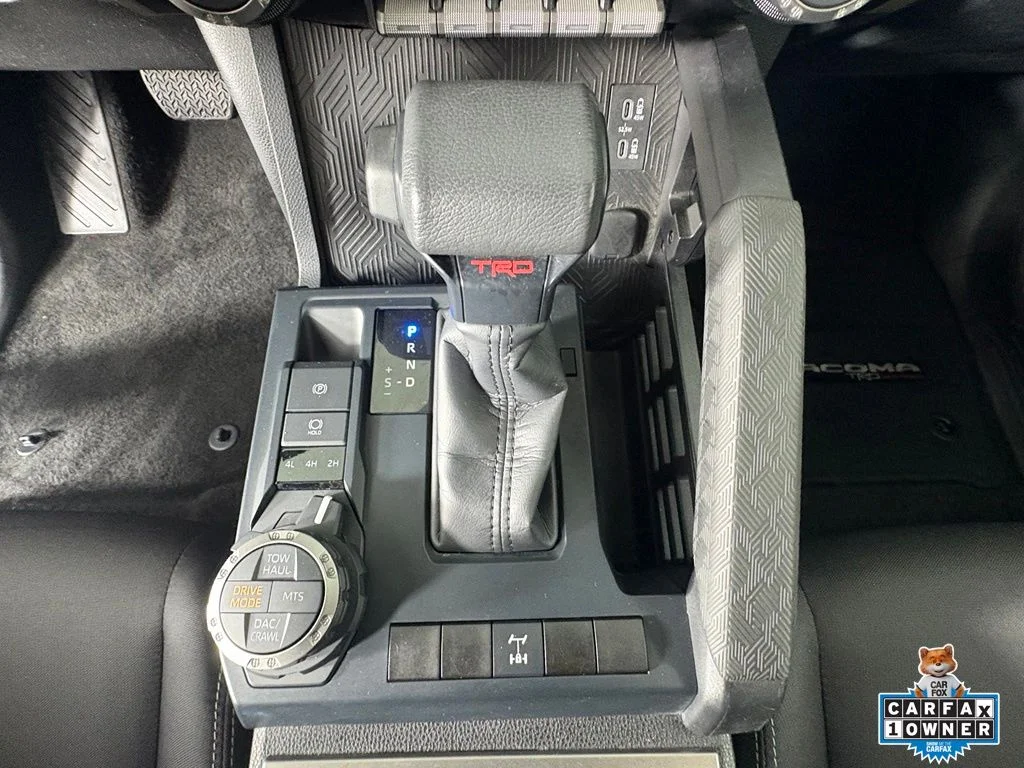 Used 2022 Gray Toyota SR image 24