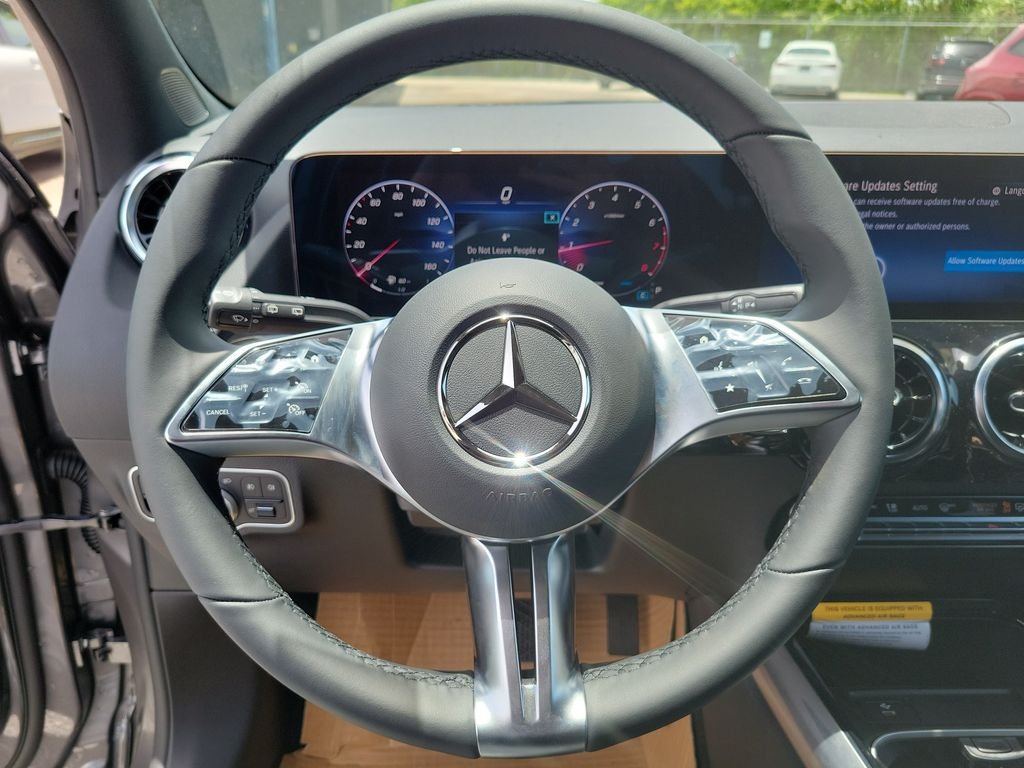 New 2026 Mountain Grey Metallic Mercedes-Benz GLA 250 image 21