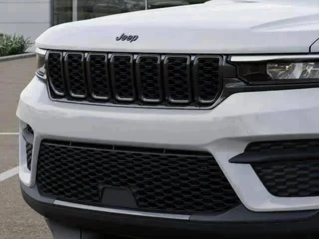 2025 Jeep Grand Cherokee Altitude - Photo 20