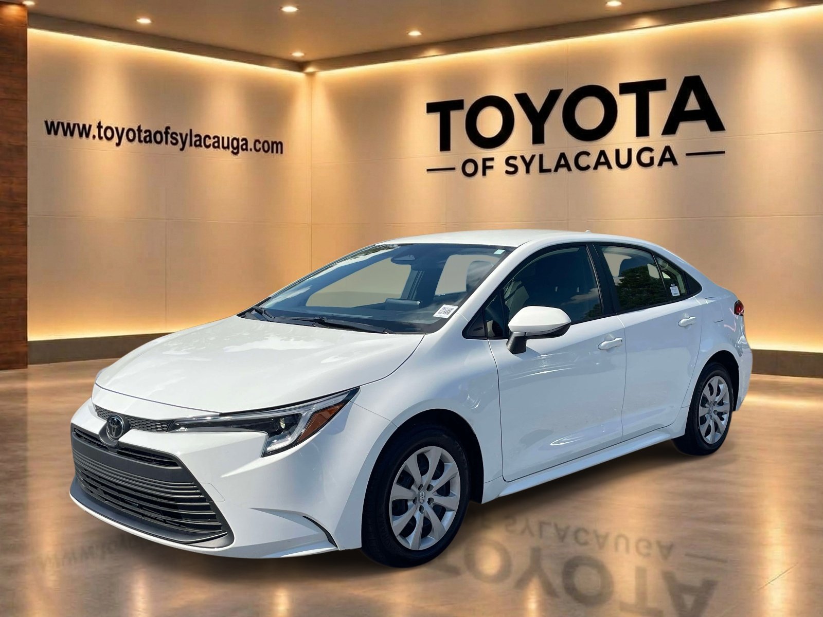 Used 2026 Ice Cap Toyota Hybrid LE image 5
