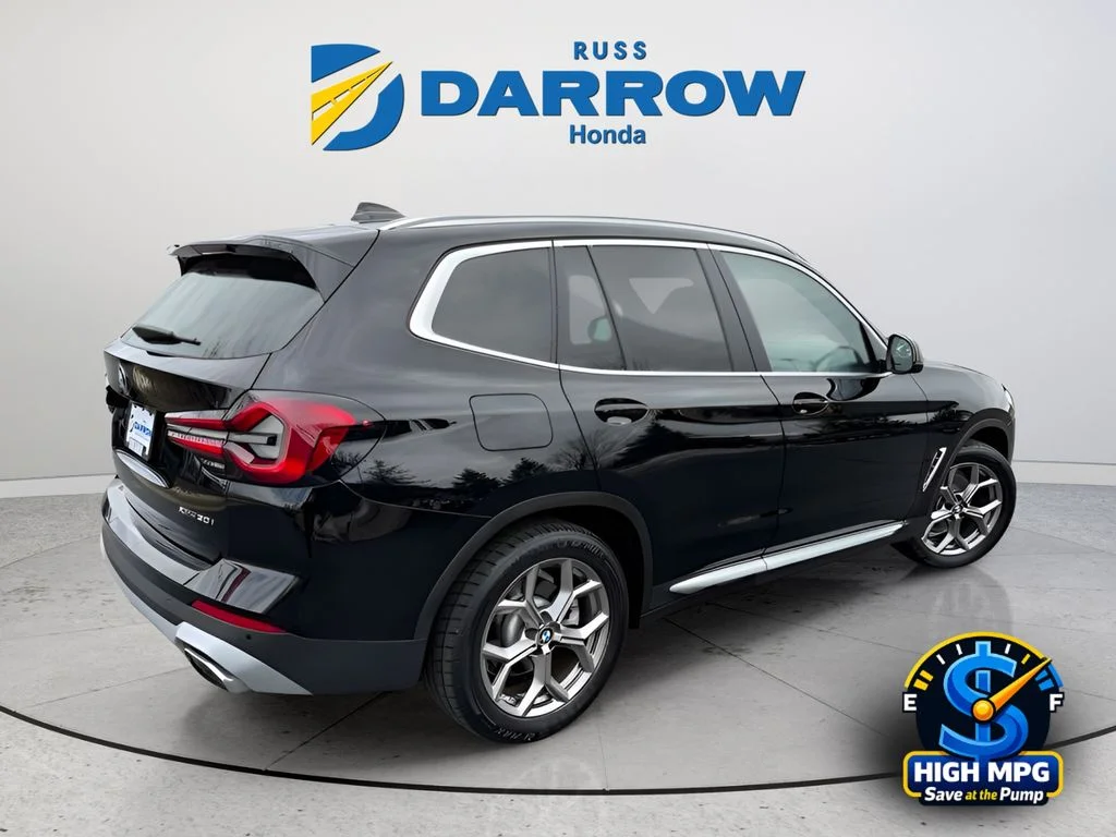 Used 2023 Black BMW xDrive30i image 5