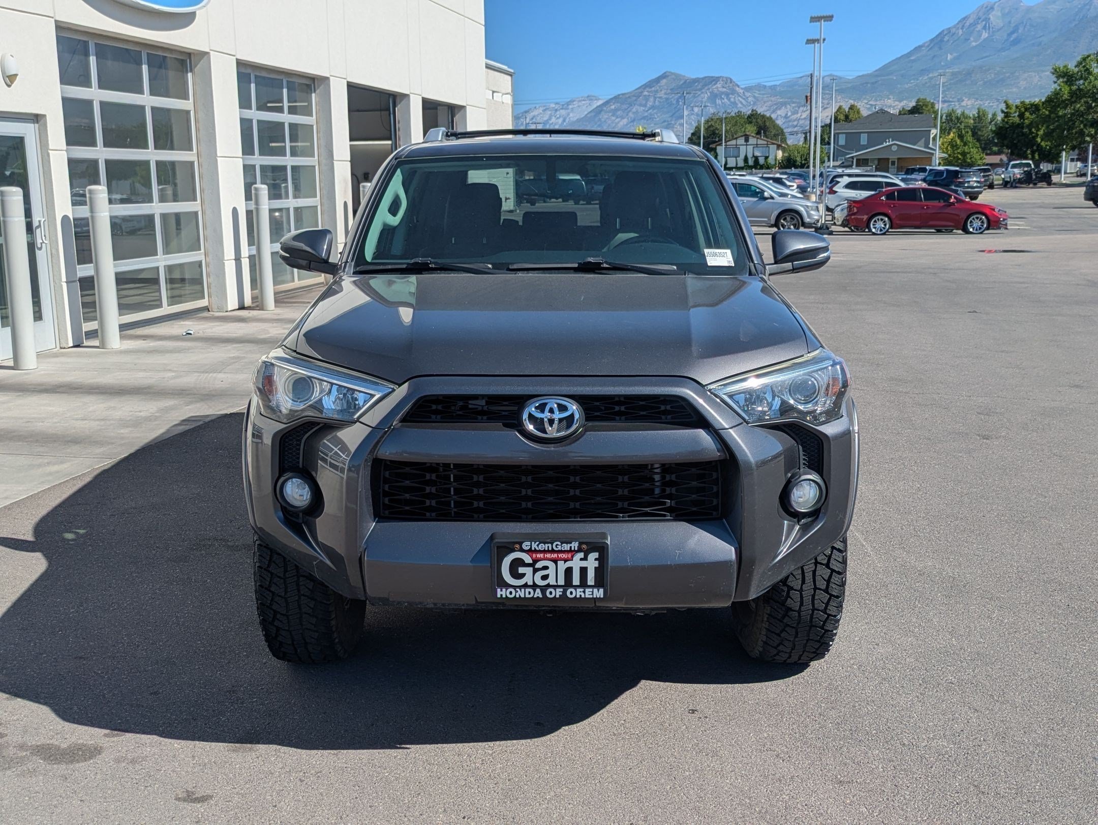 Used 2018 Magnetic Gray Metallic Toyota SR5 image 9