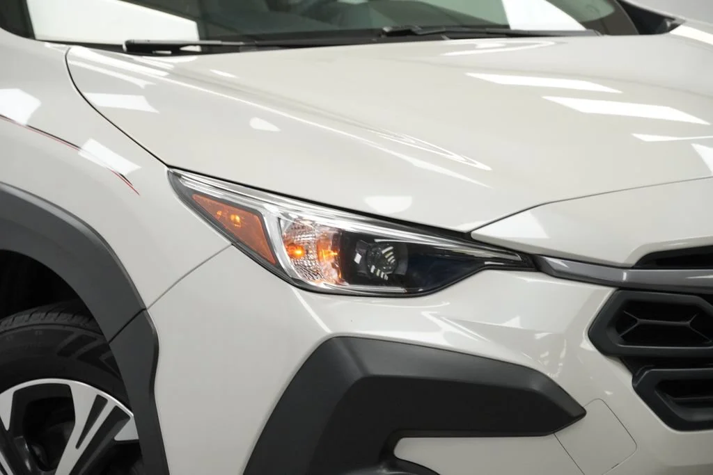 Used 2024 Crystal White Pea Subaru Premium image 30