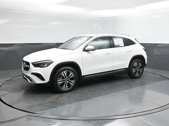 Used 2025 White Mercedes-Benz GLA 250 image 30