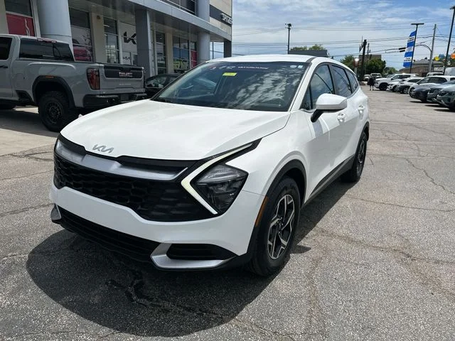 Used 2023 White Kia LX image 11