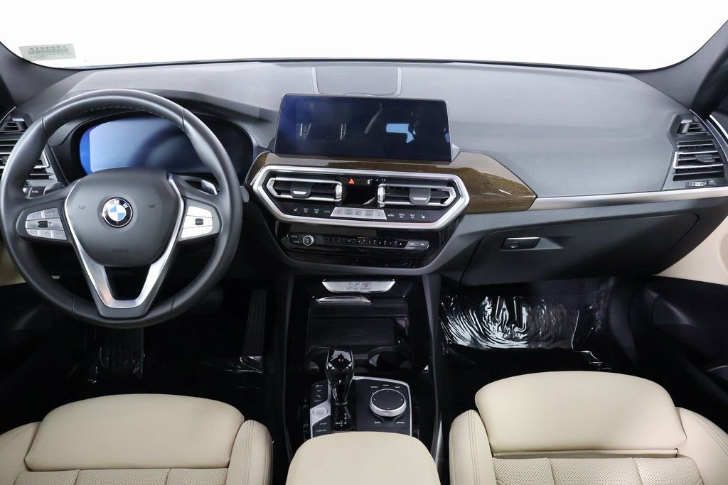 Used 2024 White BMW sDrive30i image 8