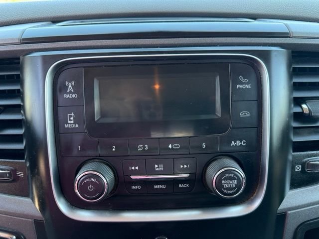 2017 RAM Ram 1500 Pickup Tradesman - Photo 19
