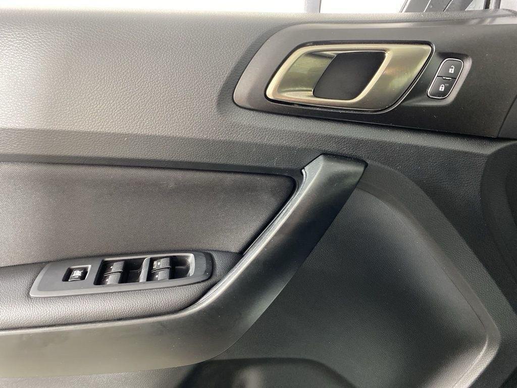 Used 2023 Cactus Gray Ford XLT image 11