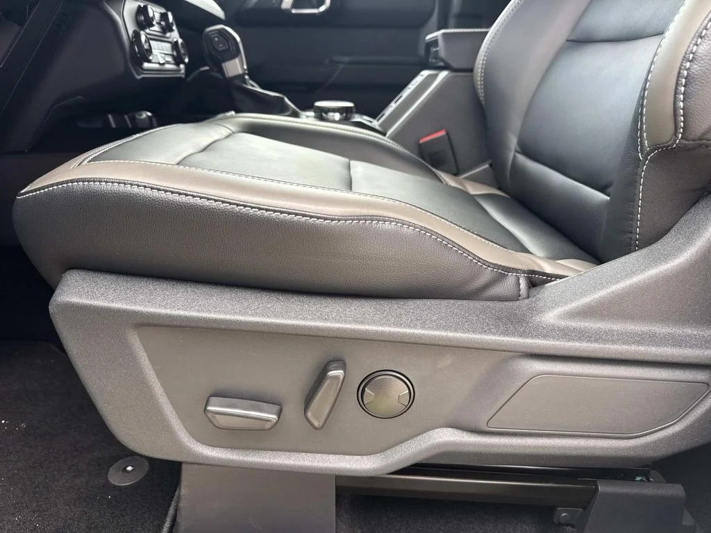 New 2026 Desert Sand Ford Outer Banks® image 35