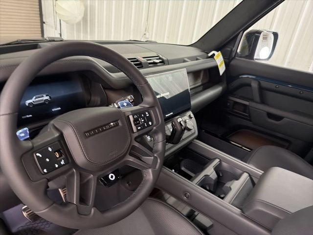 New 2026 Sargasso Blue Land Rover OCTA image 12