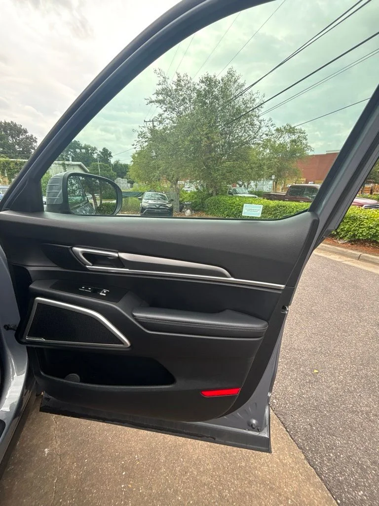 Used 2022 Silver Kia LX image 26