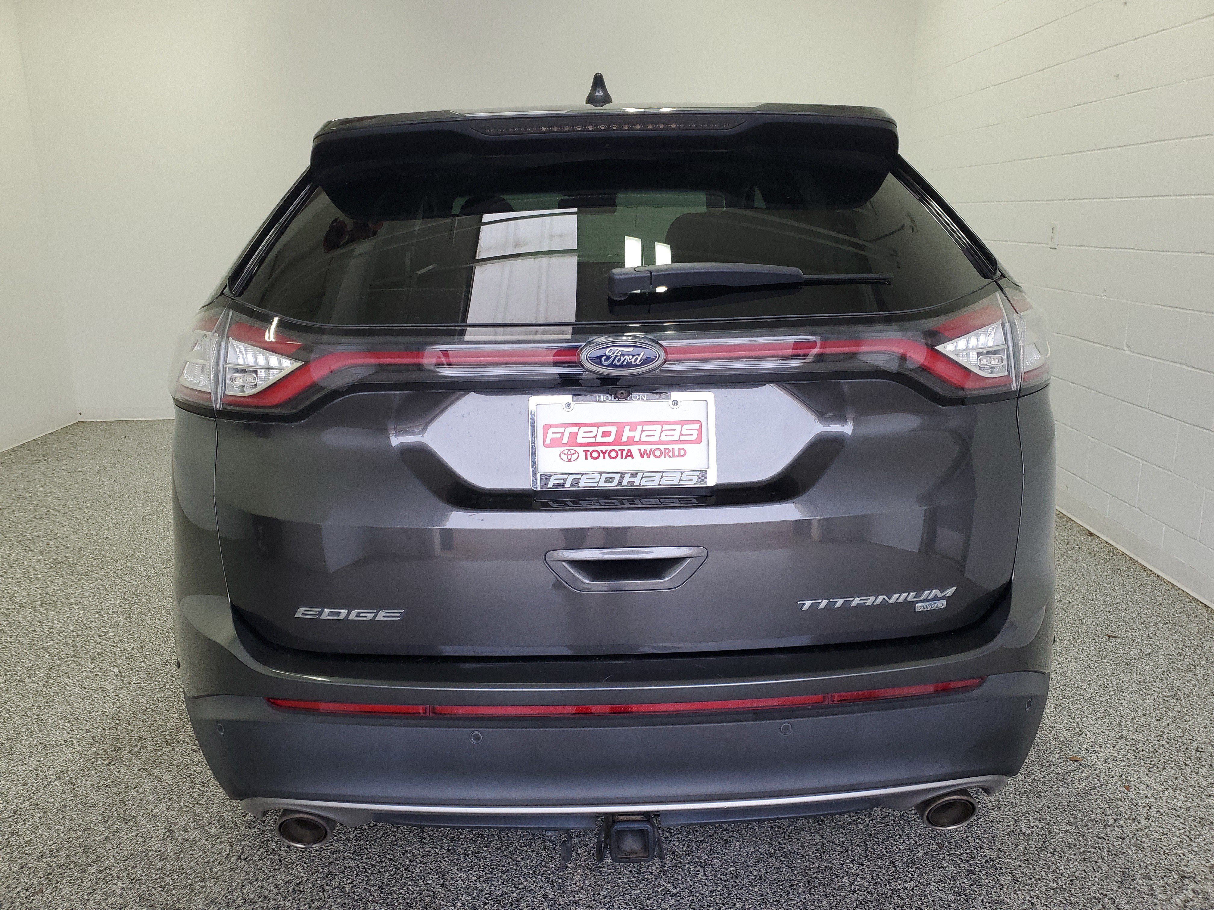 Used 2015 Magnetic Metallic Ford Titanium image 7