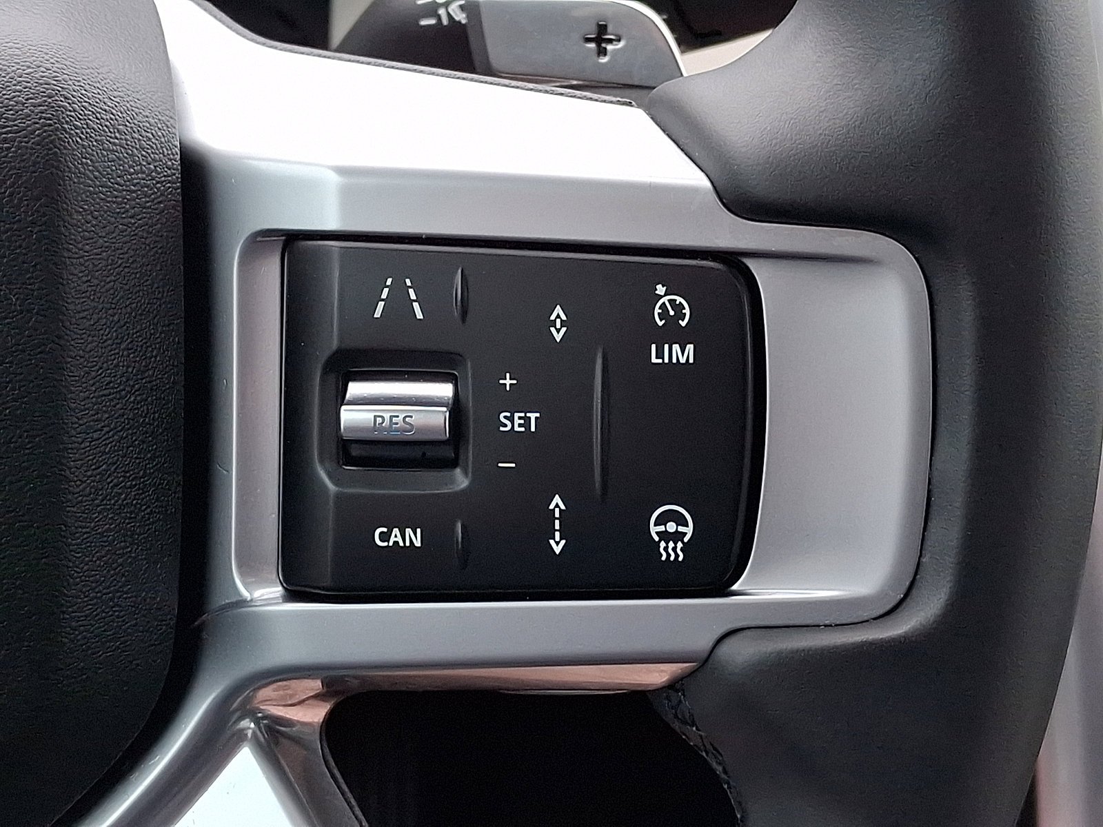 Used 2025 Black Land Rover S image 22