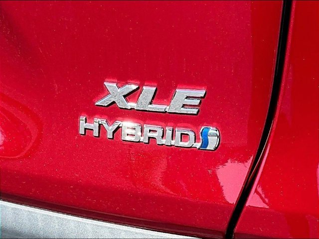Used 2022 Red Toyota XLE image 29