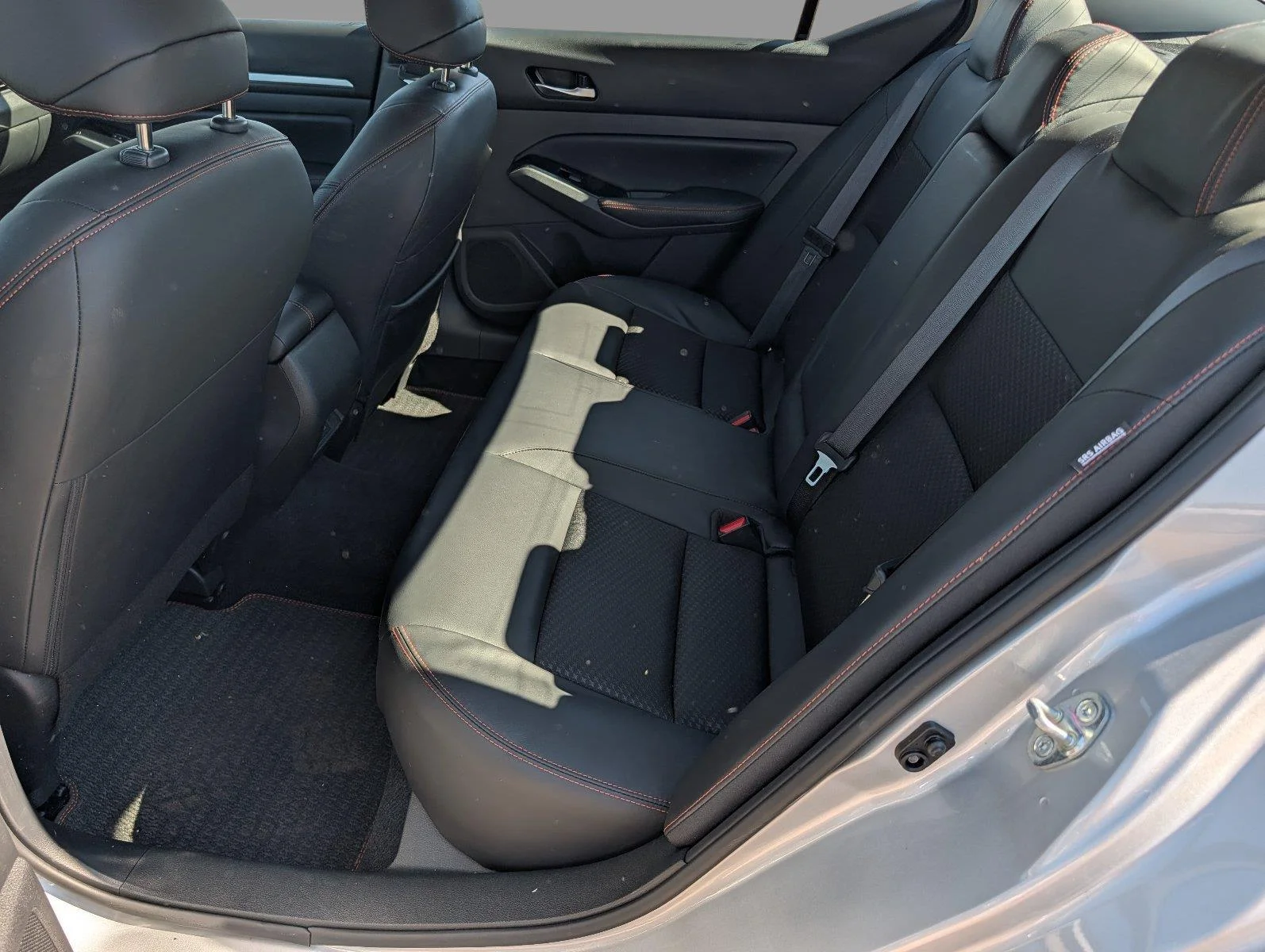 Used 2025 Silver Nissan SR image 31