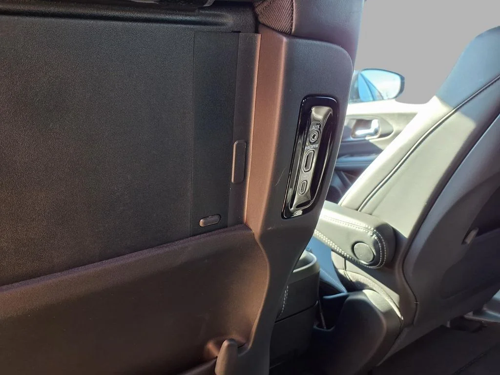 2026 Chrysler Pacifica Select - Photo 24