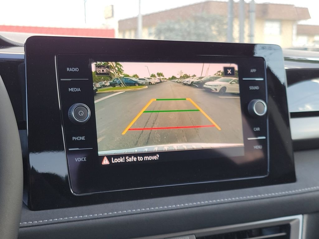 New 2026 Black Volkswagen 1.5T SE Black image 17