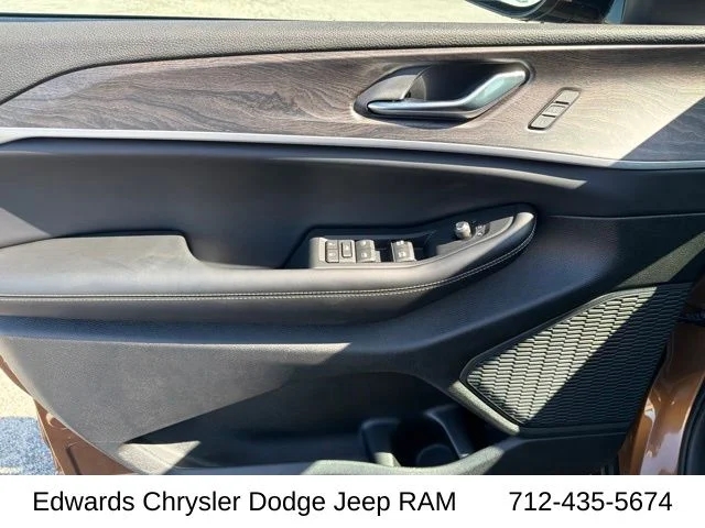 New 2027 Brown Jeep Limited image 17