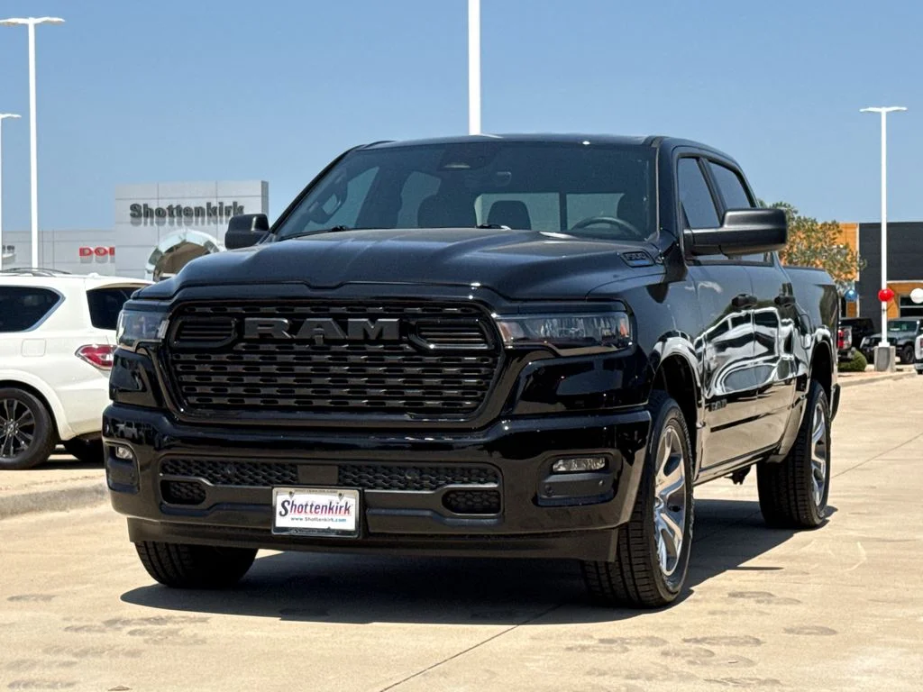 New 2026 Diamond Black Crystal Pearlcoat RAM Express image 3