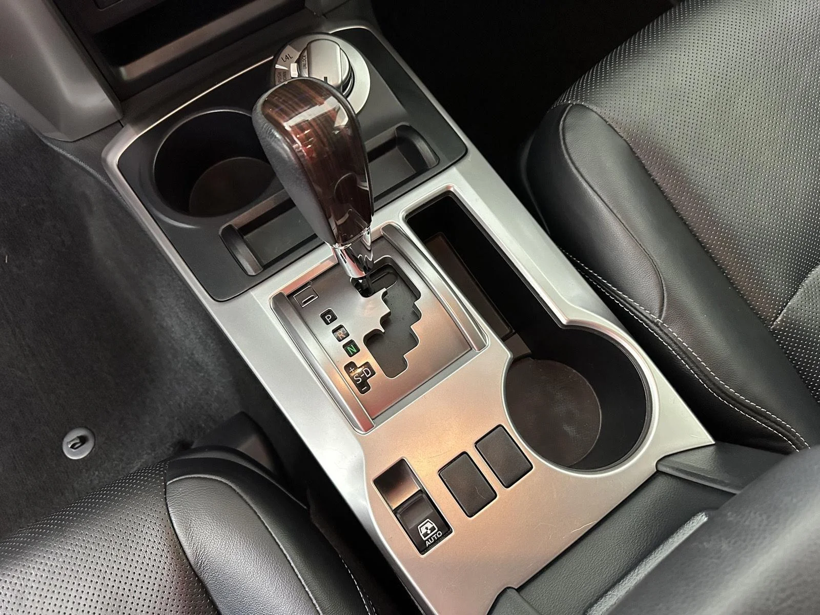 Used 2019 Classic Silver Metallic Toyota Limited image 7