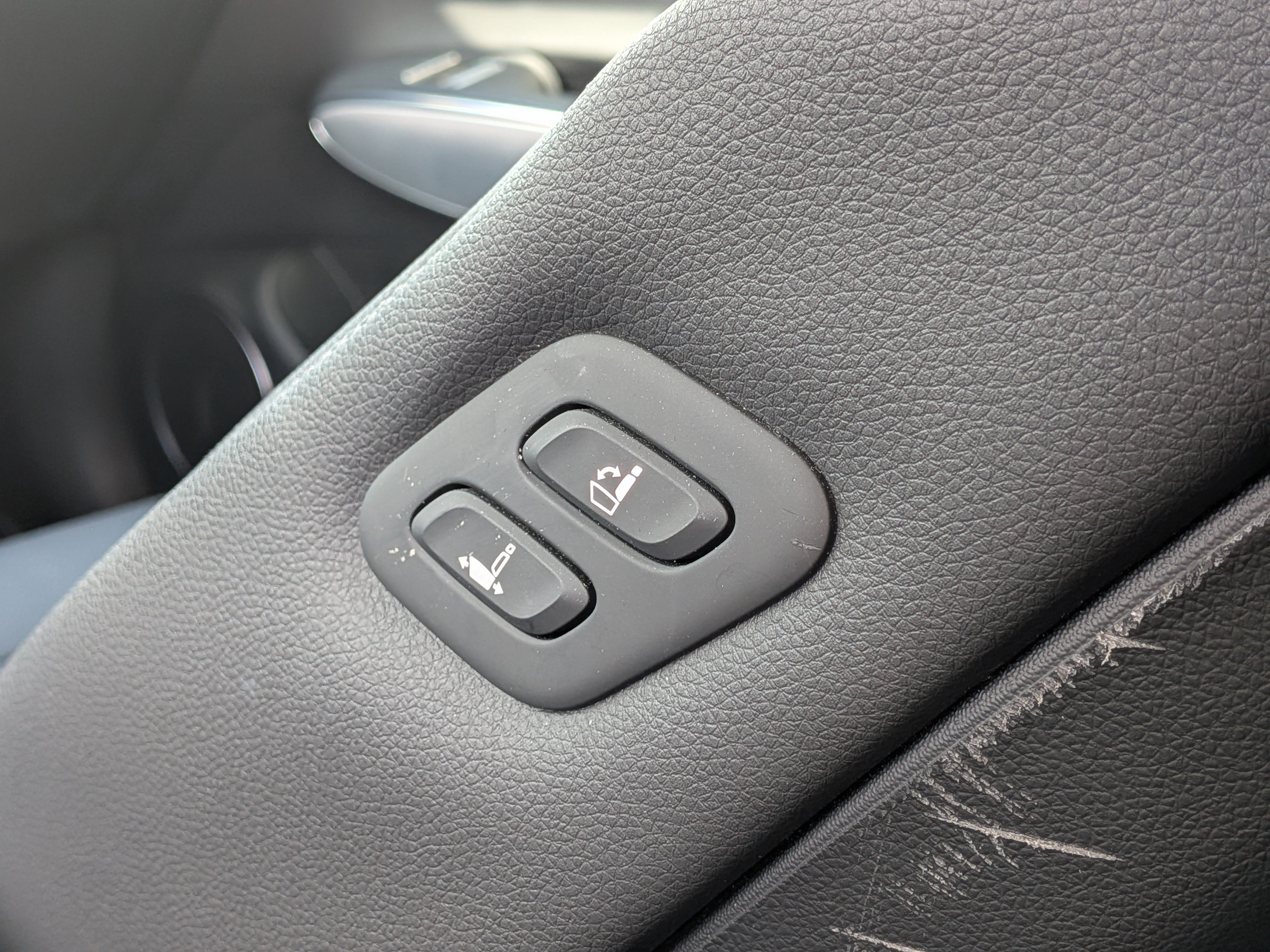 2022 GENESIS GV70 Standard - Photo 17