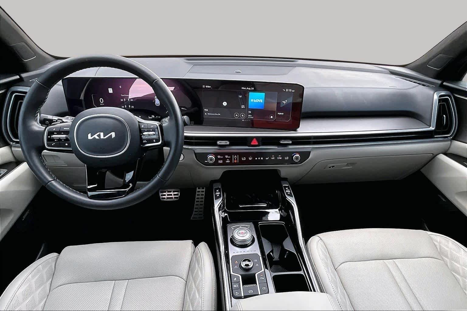 Used 2025 Volcanic Sand Kia SX Prestige image 15
