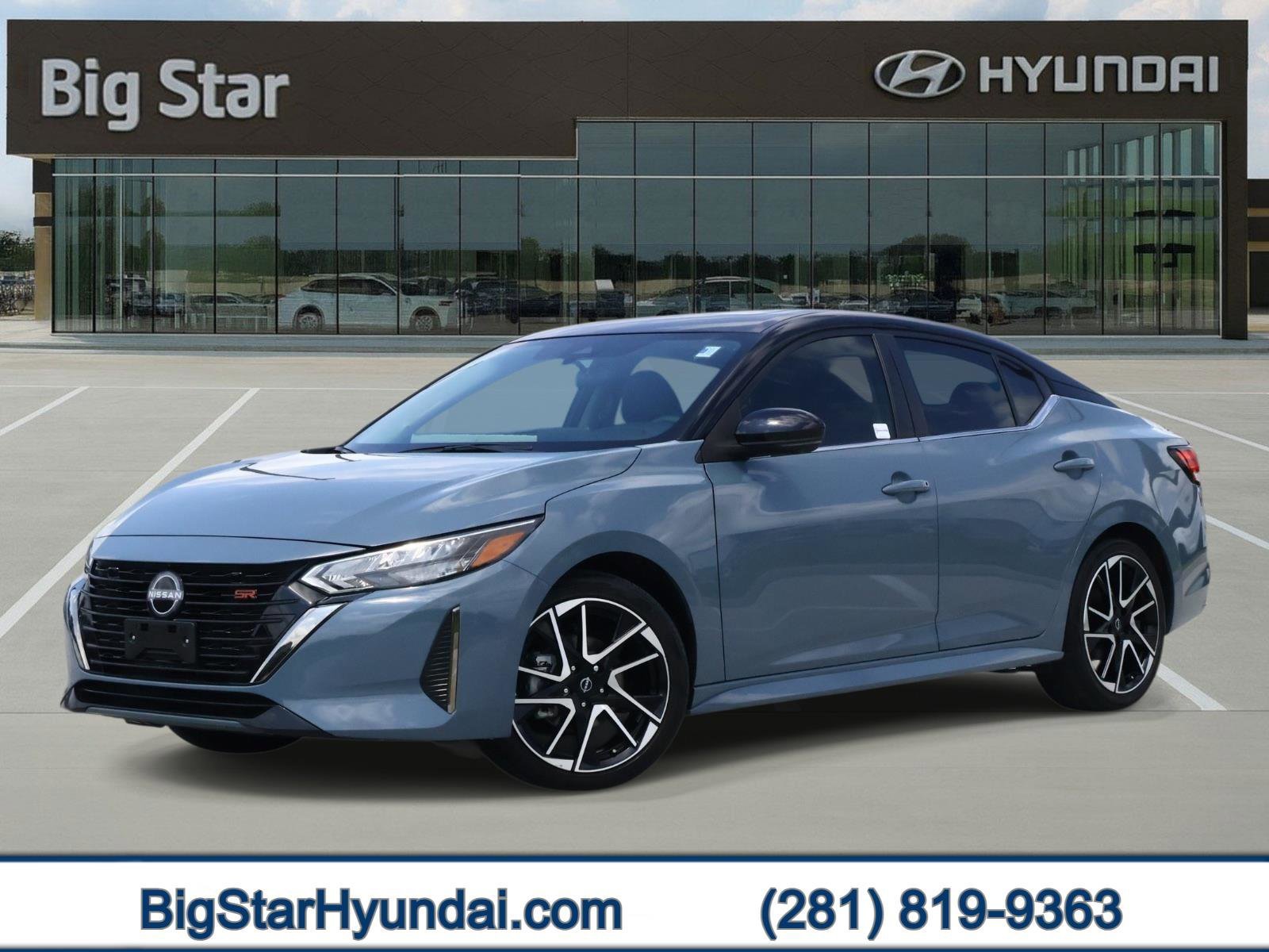 2025 Nissan Sentra SR CVT's photo