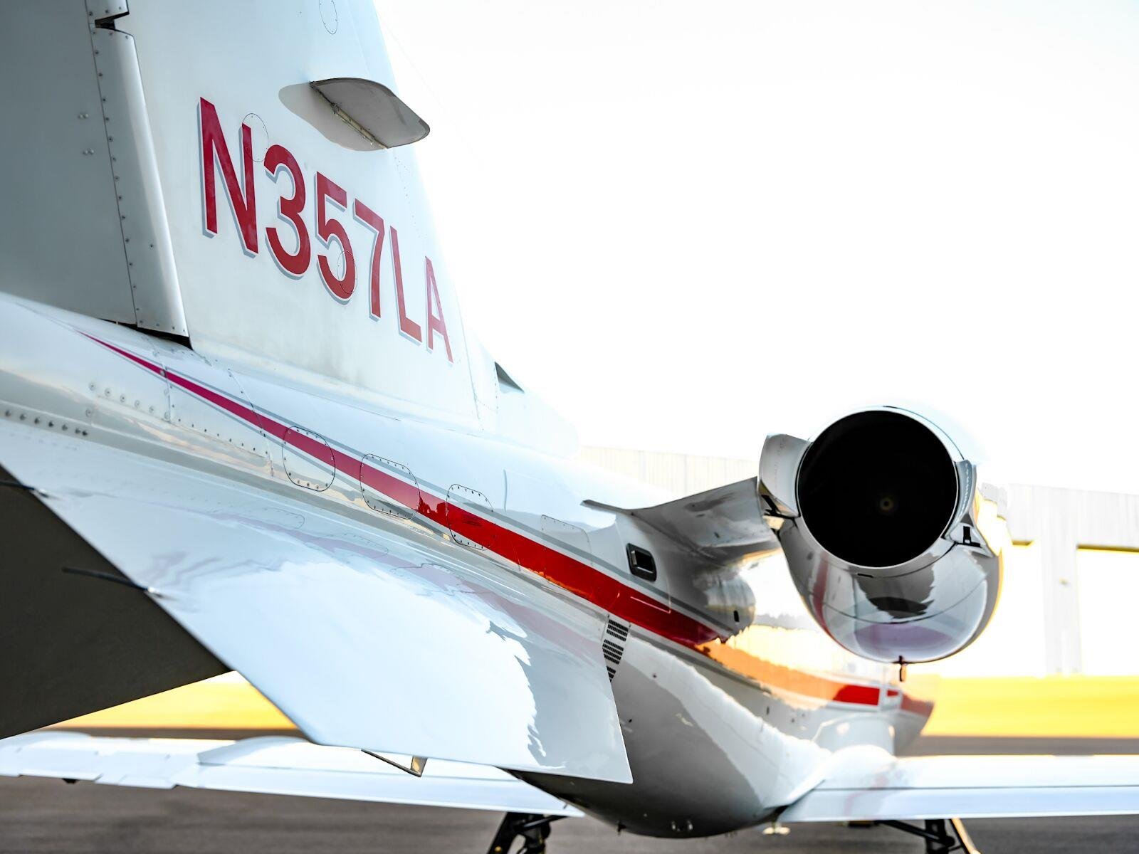 Used 2011 White LEARJET XR image 3