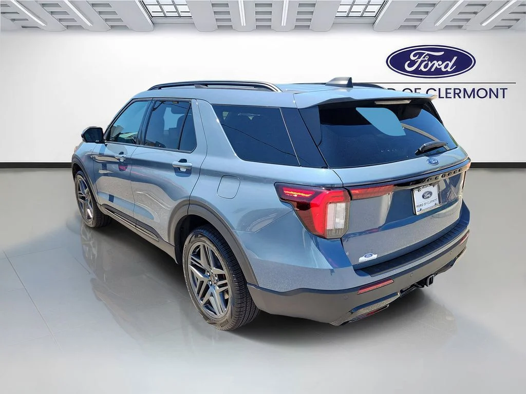 New 2026 Vapor Blue Metallic Ford ST-Line image 3