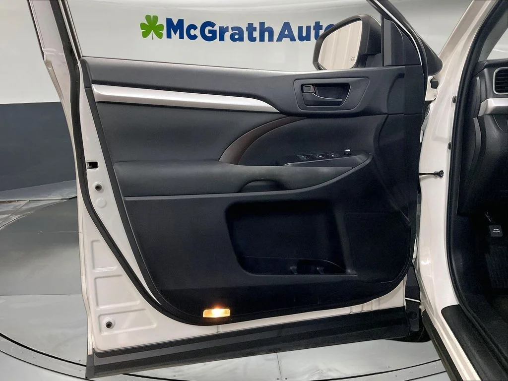 Certified Used 2019 White Toyota LE image 27