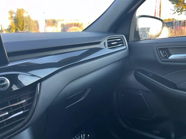 Used 2025 Gray Ford ST-Line image 29