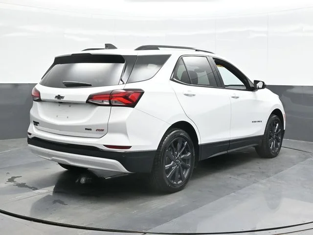 Used 2024 White Chevrolet RS image 9