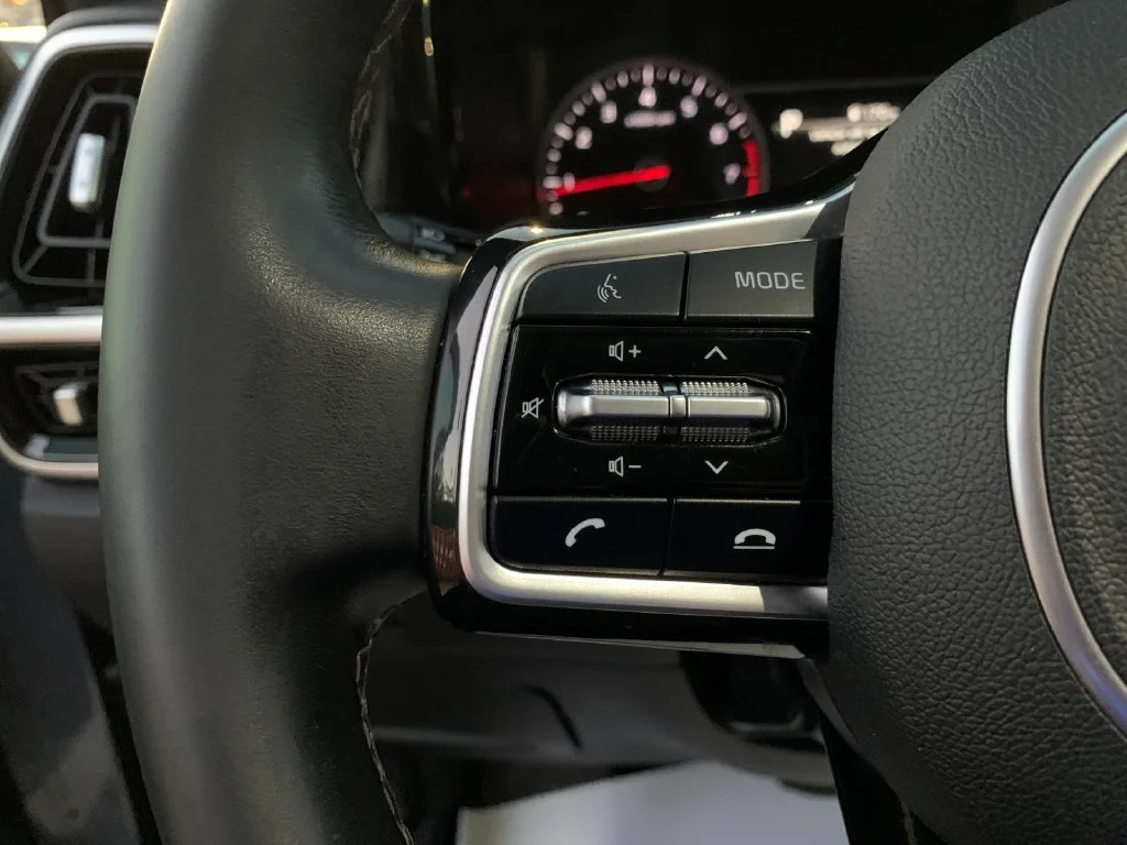 Used 2022 Silver Kia SX image 29