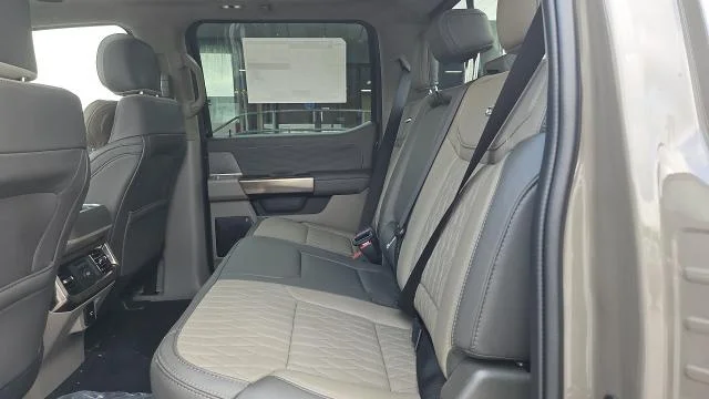 New 2026 Marsh Gray Ford Platinum DRW 4WD image 38